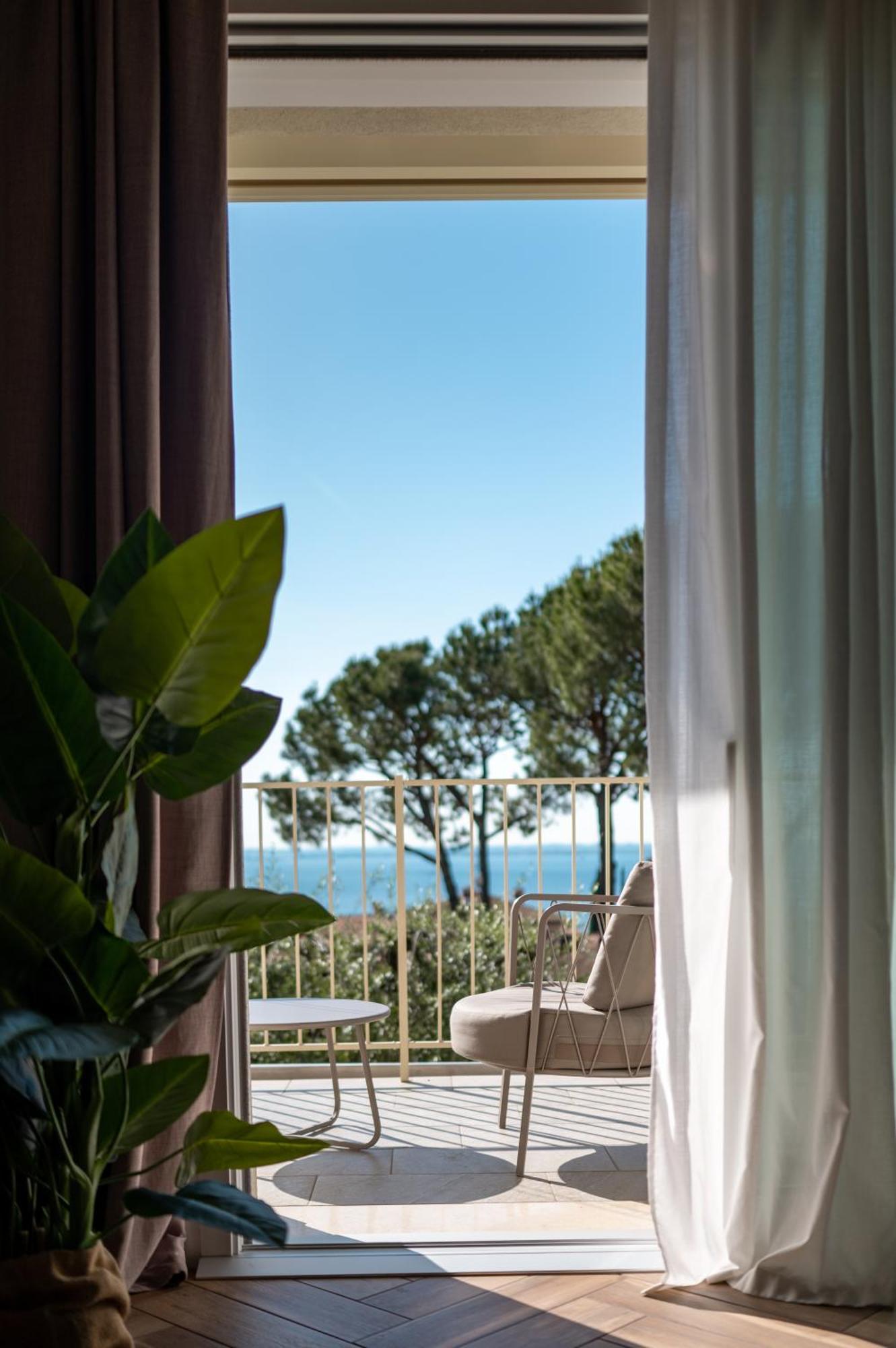 Bed & Breakfast La Home And Apartments Moniga del Garda Exterior foto