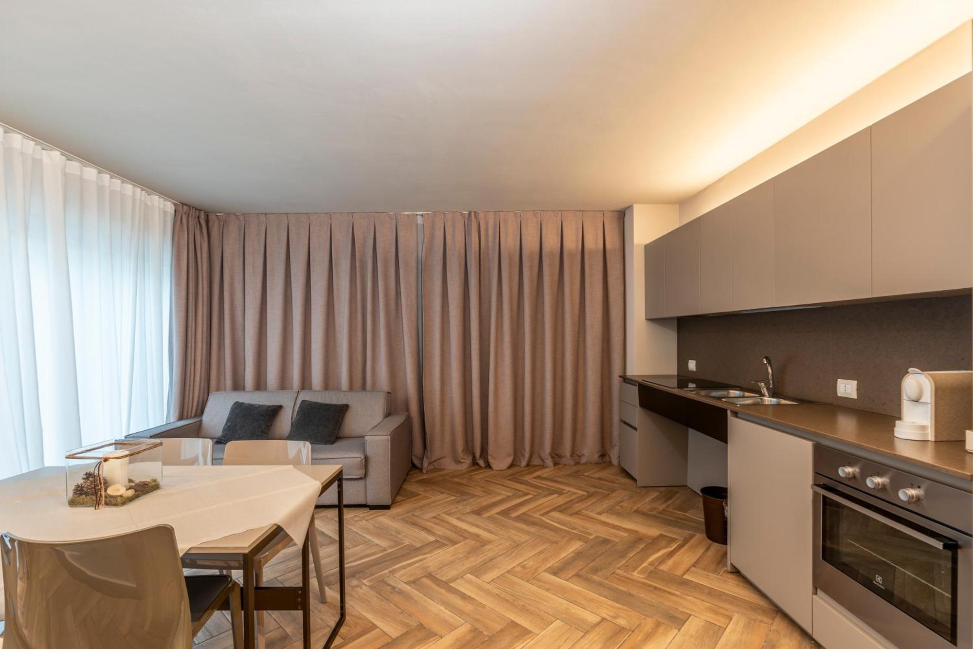 Bed & Breakfast La Home And Apartments Moniga del Garda Exterior foto