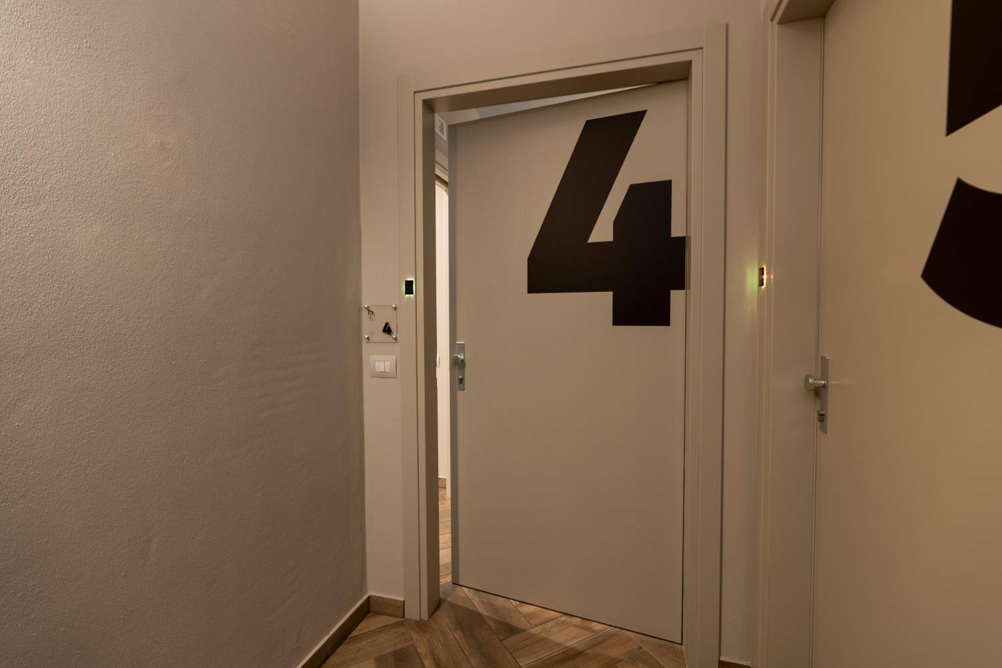 Bed & Breakfast La Home And Apartments Moniga del Garda Exterior foto